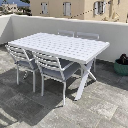 Triena Apartments Fira  Exteriér fotografie