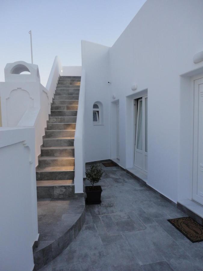Triena Apartments Fira  Exteriér fotografie